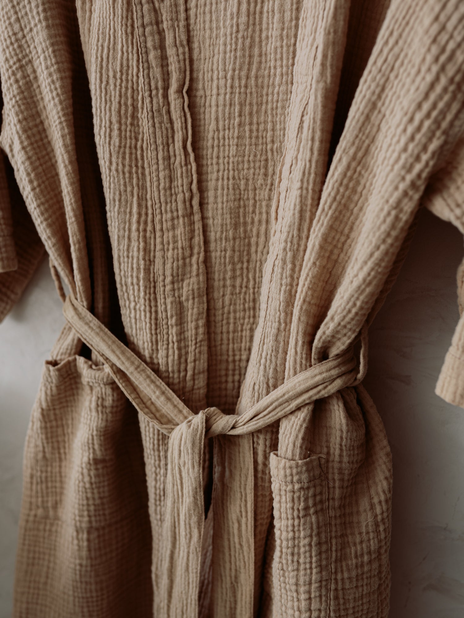 The Madeleine Crinkle-Crêpe Cotton Robe
